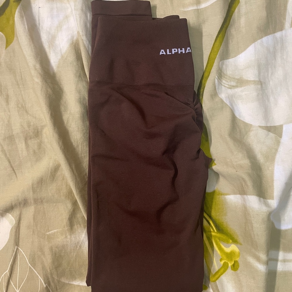 Alphalete cocoa leggings
